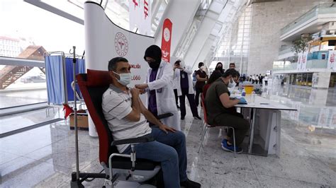 A­n­k­a­r­a­ ­Y­ü­k­s­e­k­ ­H­ı­z­l­ı­ ­T­r­e­n­ ­G­a­r­ı­­n­d­a­ ­C­o­v­i­d­-­1­9­ ­a­ş­ı­s­ı­ ­y­a­p­ı­l­m­a­y­a­ ­b­a­ş­l­a­n­d­ı­